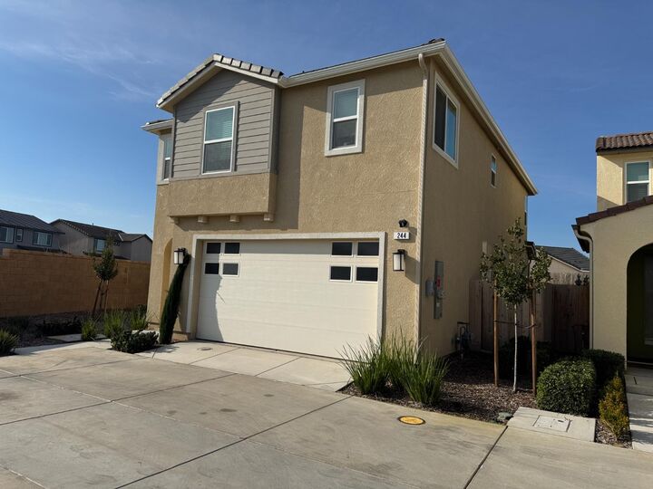 Property Photo: 244 Arbor Drive S CA 93636