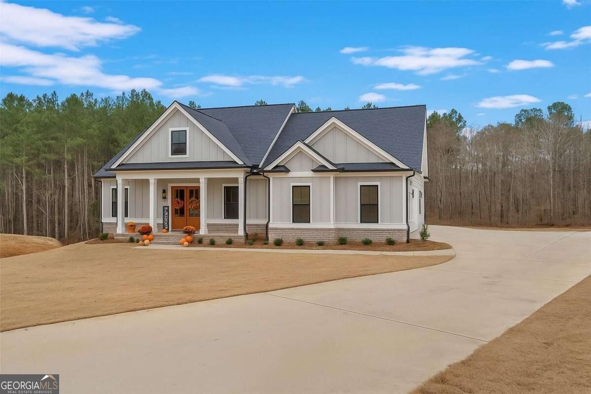 Property Photo: 25 Everwood Court SE GA 30161