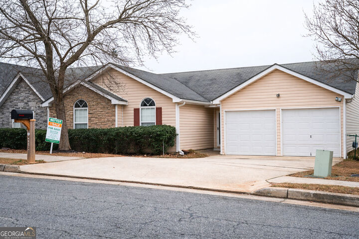 Property Photo:  2922 Knoll View Place  GA 30135 