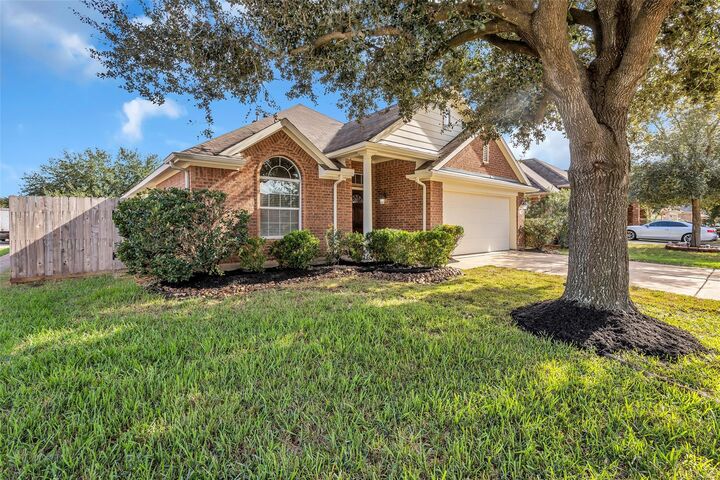 Property Photo: 21830 Saragosa Pond Lane TX 77379