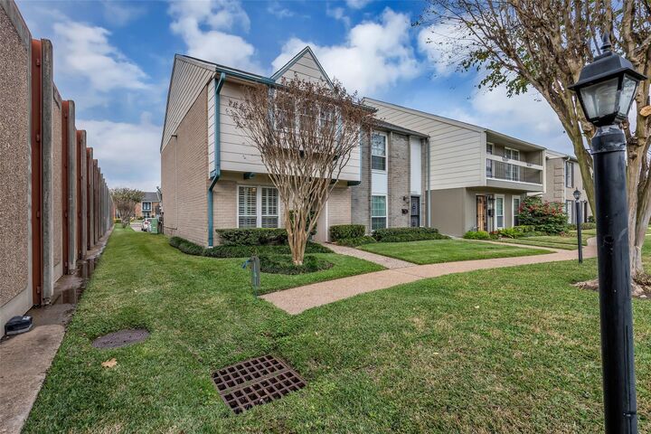 Property Photo:  10355 Longmont Drive  TX 77042 