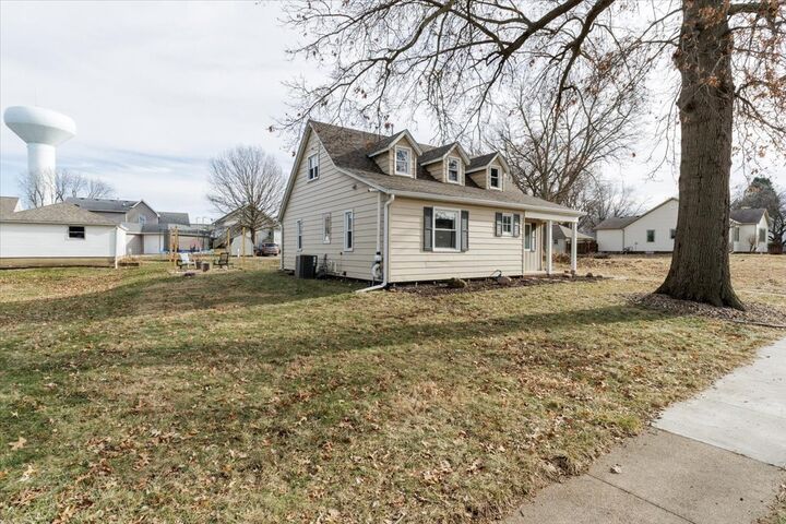 Property Photo:  1114 Marion Avenue  IA 50219 