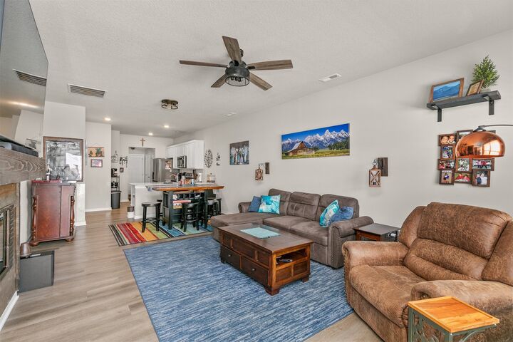 Property Photo:  2601 NW 30th Lane  IA 50023 