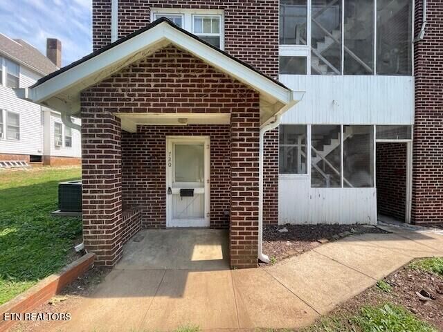 Property Photo: 720 Clark St TN 37803