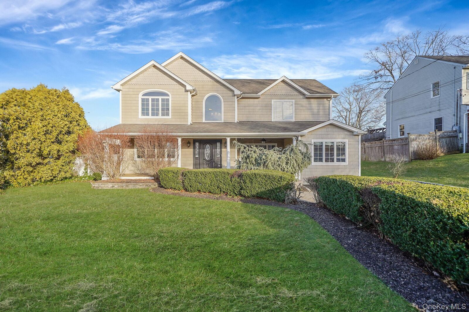 Property Photo:  39 13th Avenue  NY 11779 