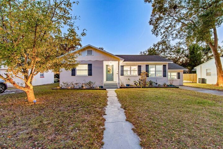 Property Photo:  1009 E Jean Street  FL 33604 