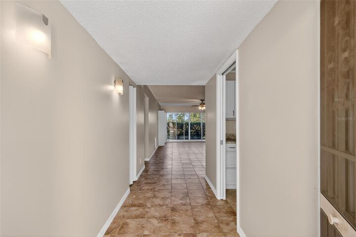 Property Photo:  7880 Palm Aire Lane 105  FL 34243 