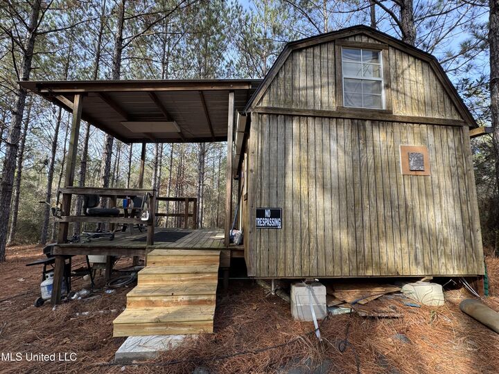 Property Photo:  259 Forest Lake Road  MS 39423 