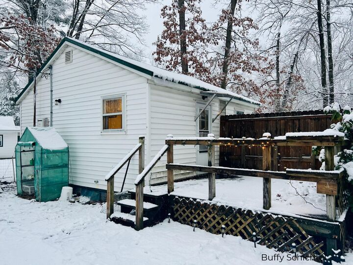Property Photo:  6716 Chapman Avenue  MI 49337 