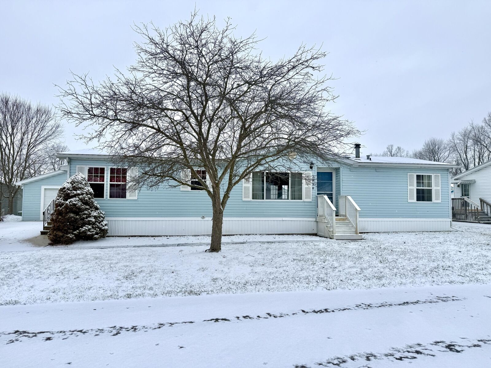 Property Photo: 3828 Idlewild Street MI 49201
