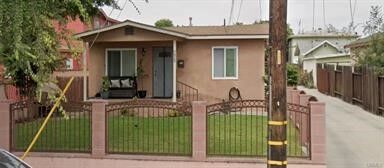 Property Photo: 6823 Vinevale CA 90201