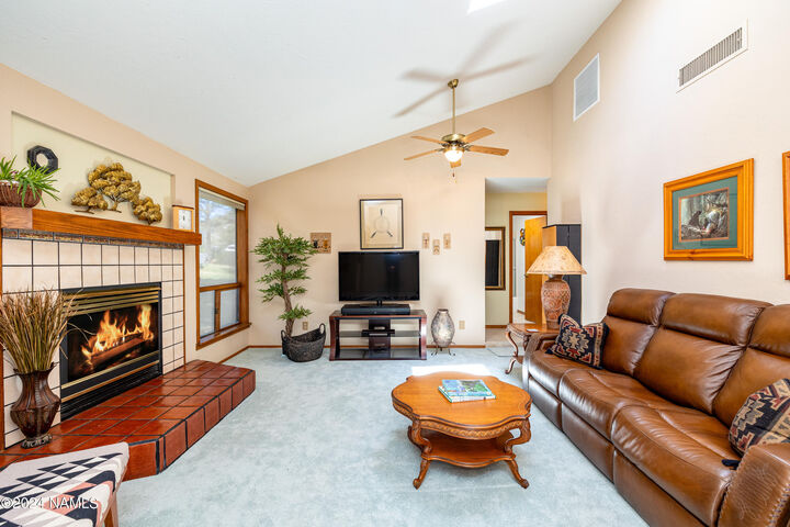 Property Photo: 2500 N Carefree Circle AZ 86004