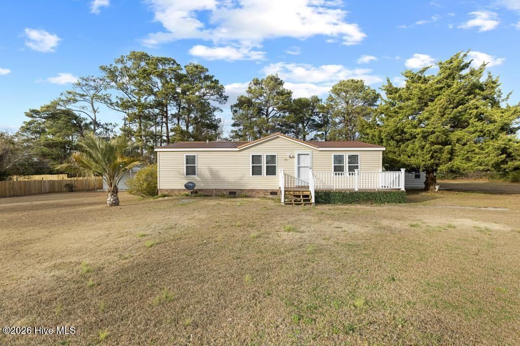 Property Photo:  137 Wendy Hill Lane  NC 28460 