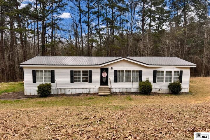 Property Photo: 176 Wright Road LA 71292