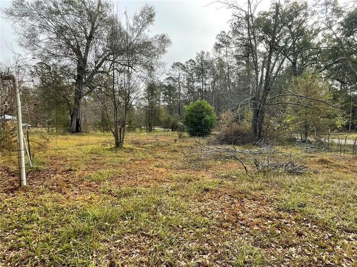 Property Photo:  560 Keaton Road  LA 70427 