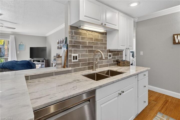 Property Photo: 2366 E Mall Dr 215 FL 33901