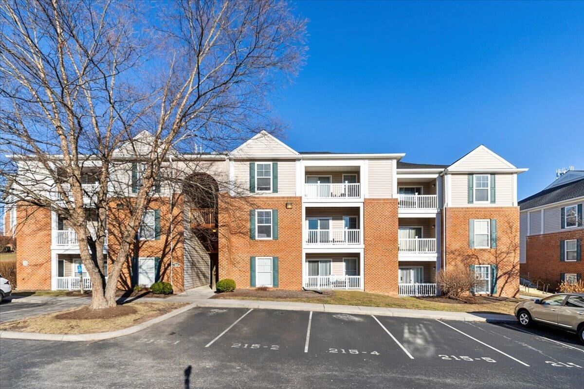 Property Photo:  215 S Knollwood Drive  VA 24060 