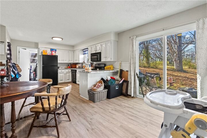 Property Photo:  618 S Sycamore Street  AR 72601 