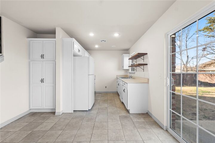 Property Photo:  6001 W Knoll View Way  AR 72758 