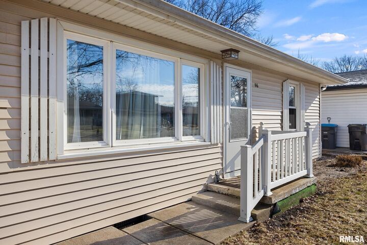 Property Photo:  116 Racill Court  IL 61611 