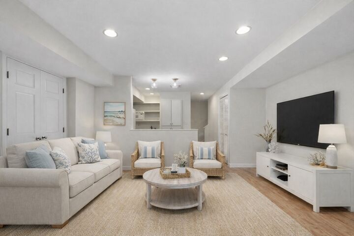 Property Photo: 27R West Street 8 MA 01915