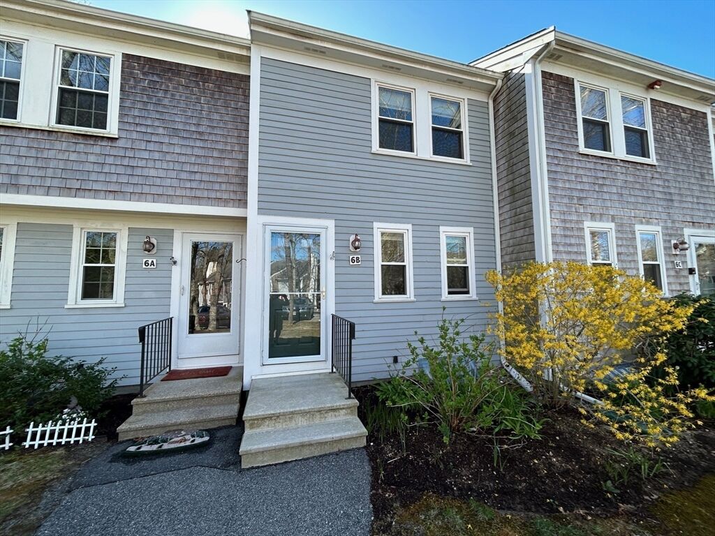 Property Photo:  300 Falmouth Rd 6B  MA 02649 