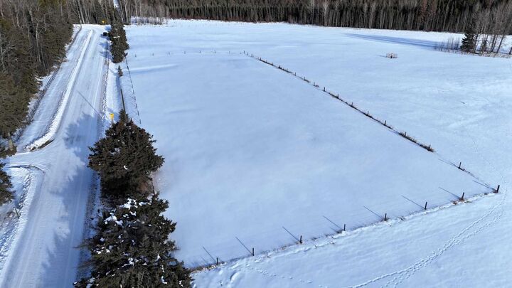 Photo de la propriété:  Township  Road 530A  AB T7E 3B7 