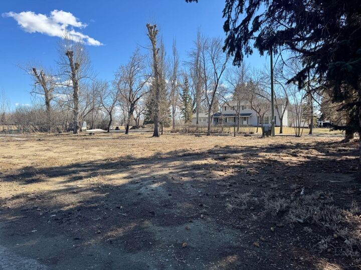 Property Photo:  170 9 Street NW  AB T0J 0Y1 