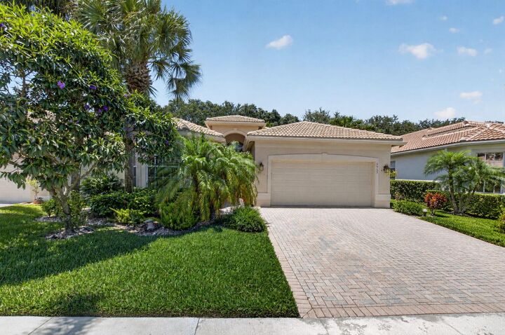 Property Photo:  6959 Imperial Beach Circle  FL 33446 