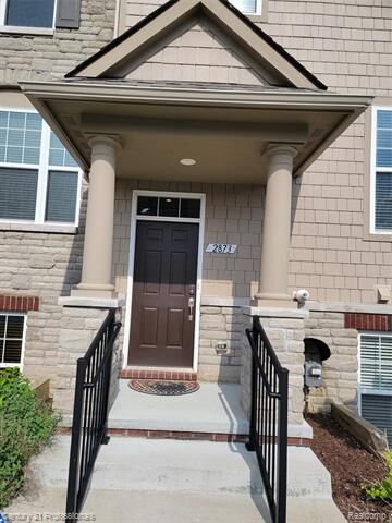 Property Photo:  2873 Hartwick Drive 135  MI 48307 