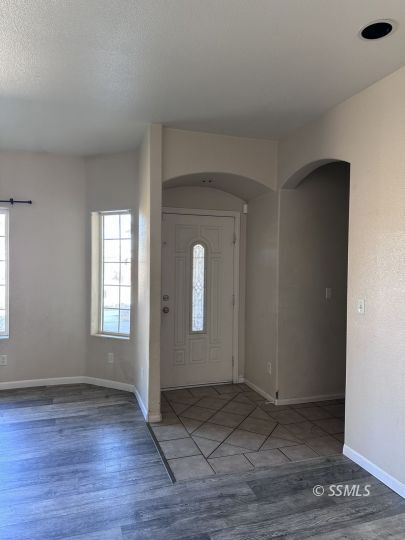 Property Photo:  1225 W Mariposa Ave  CA 93555 