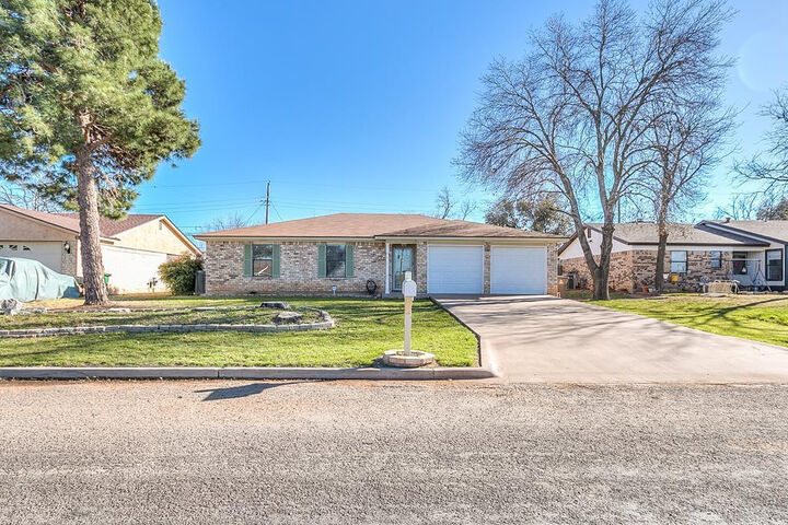 Property Photo:  321 Kennedy Street  TX 76905 