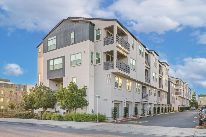 Property Photo:  621 Blackbury Lane  CA 95133 