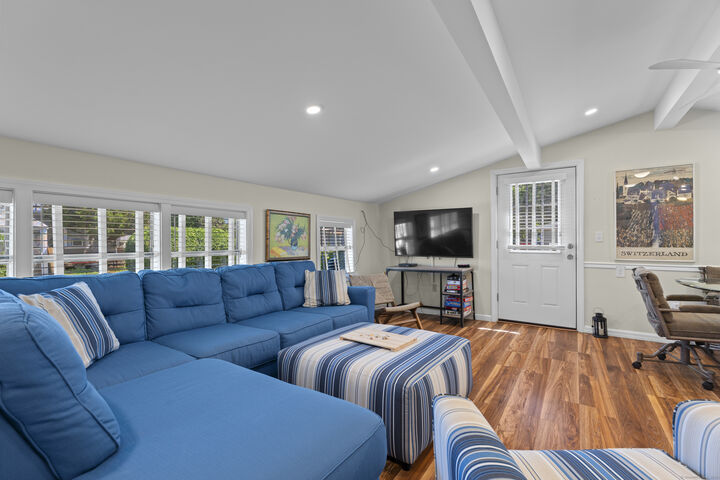 Property Photo: 4 North Street CT 06443