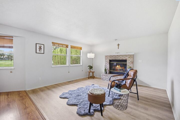 Property Photo:  3204 S Johnson Place  WA 99337 