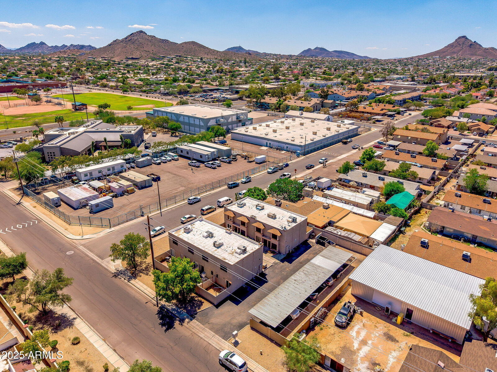 Property Photo:  3048 E Beck Lane  AZ 85032 