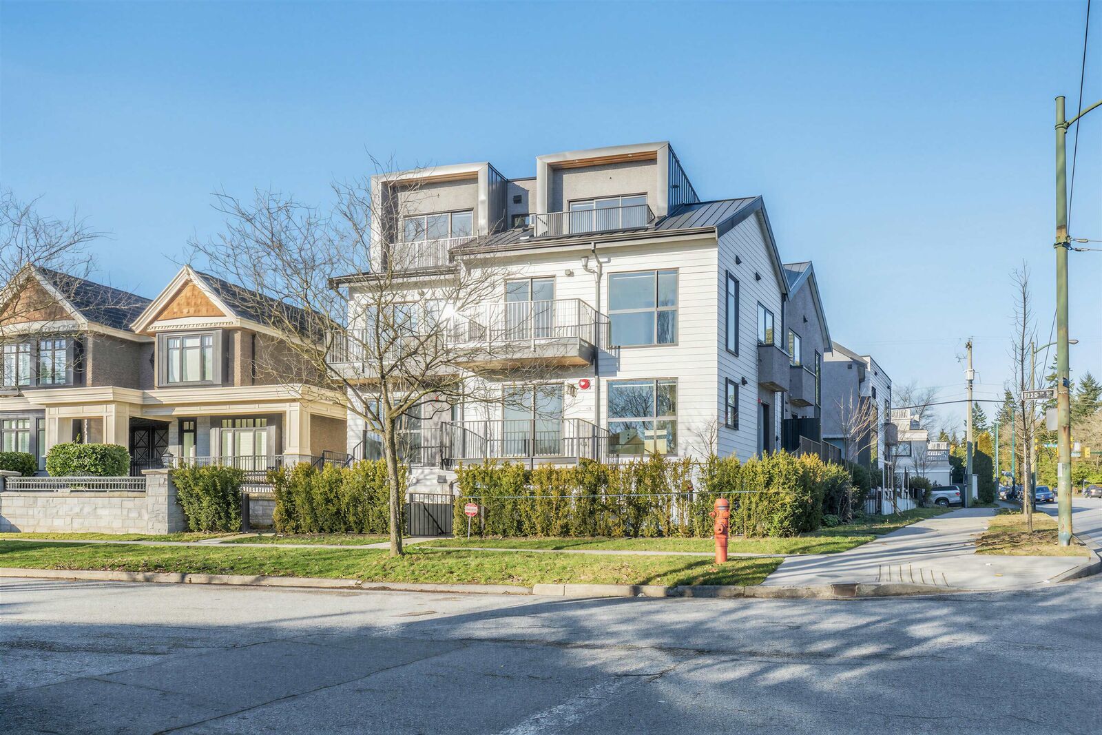 Property Photo: 1007 W 58th Avenue BC V6P 1V9