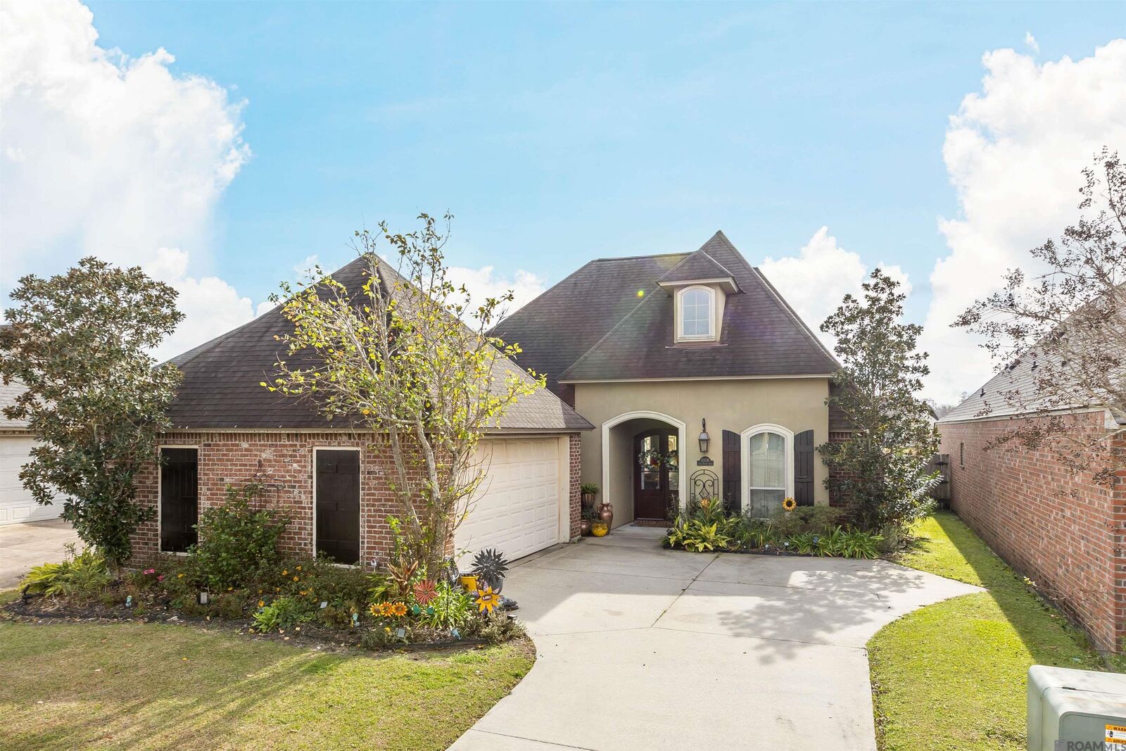 Property Photo:  10536 Hill Pointe Ave  LA 70810 