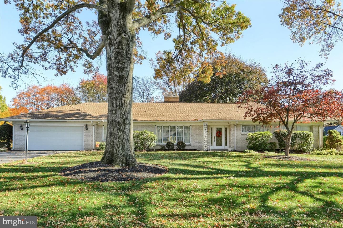 Property Photo:  864 Hilltop Road  PA 17043 