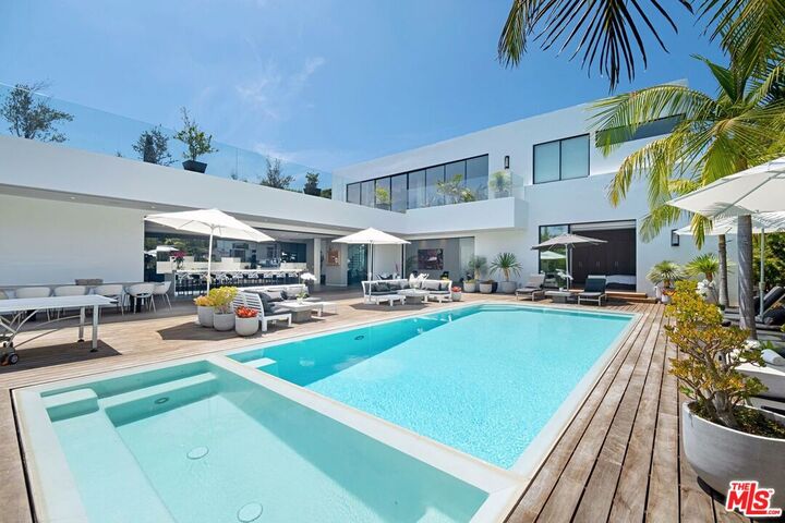 Property Photo:  9570 Sunset Blvd  CA 90210 