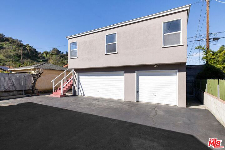 Property Photo:  2351 Cabot St  CA 90031 