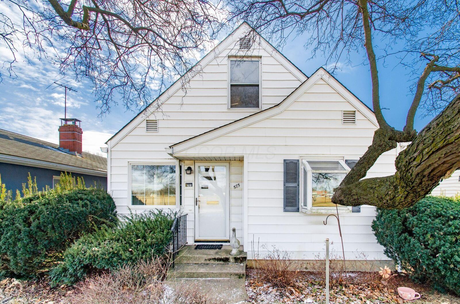 Property Photo:  575 Morse Road  OH 43214 