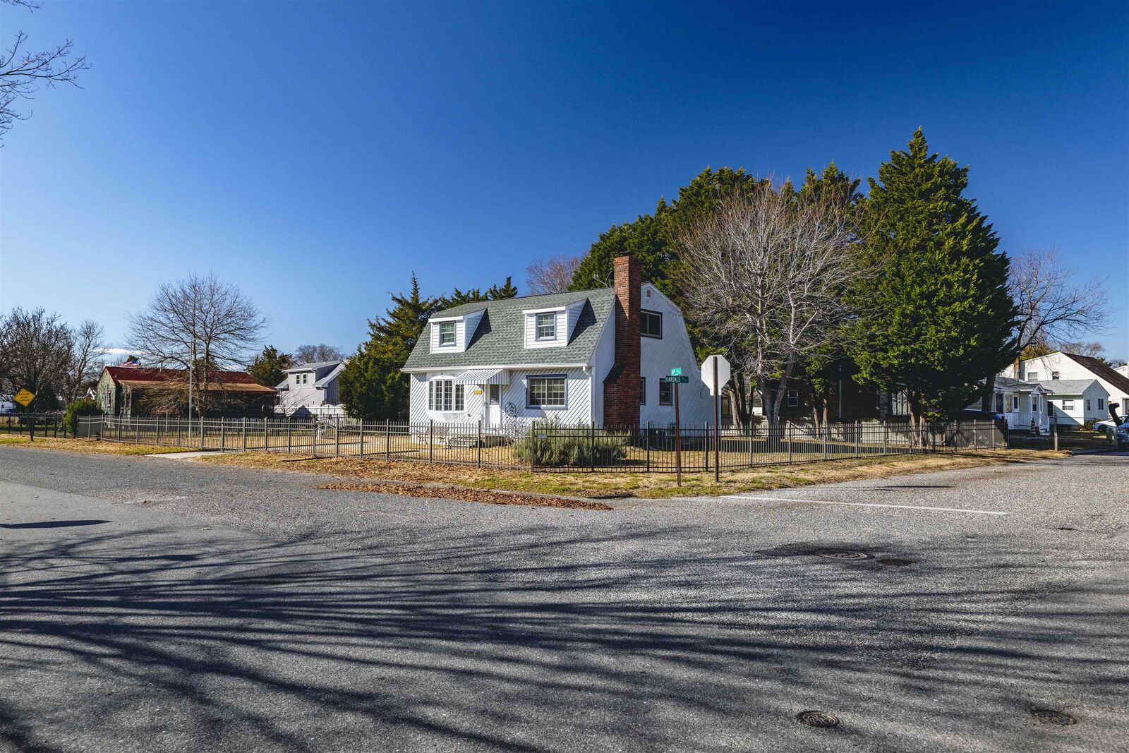 Property Photo:  100 Oakdale  NJ 08251-1331 