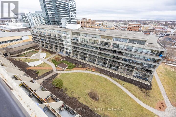 Property Photo:  55 William Street East 1014  ON L1G 7C9 