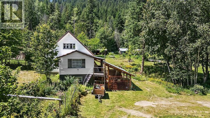 Property Photo: 15781 Peters Road BC V0B 1E0