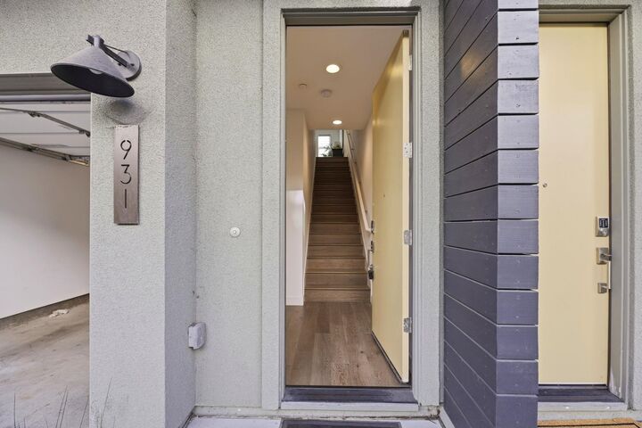 Property Photo:  931 Edy Ln  CA 94607 