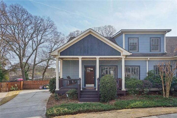 Property Photo:  700 Frasier Circle SE  GA 30060 