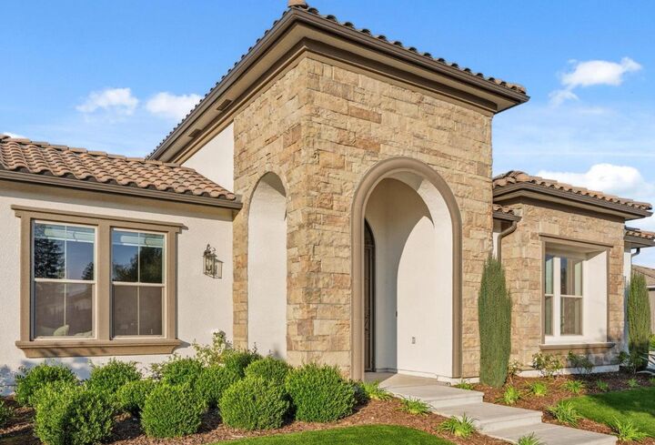 Property Photo:  2687 Trenton Avenue  CA 93619 