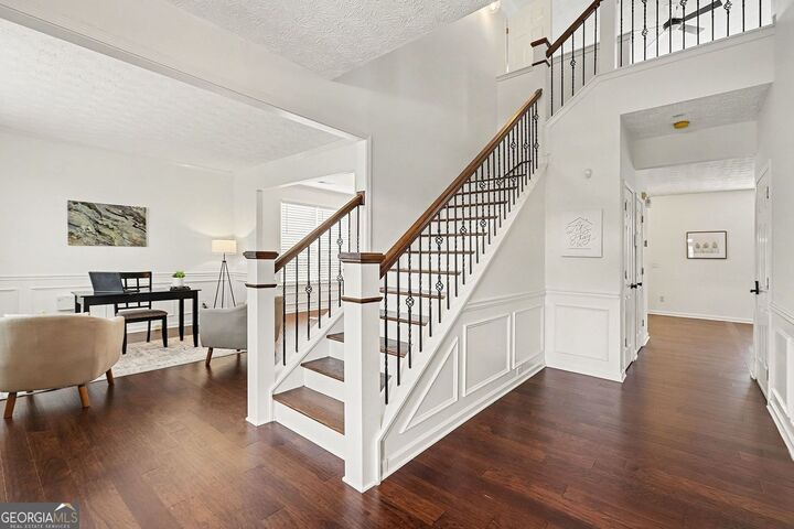 Property Photo: 3184 Elmwood Court GA 30349