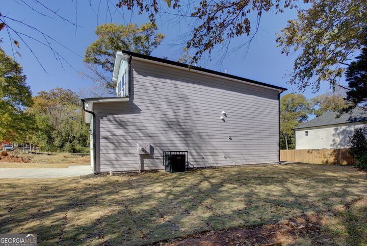 Property Photo:  523 E Chappell Street  GA 30223 
